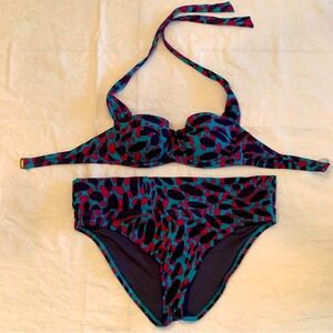 Victoria's Secret Bikini Set 34A and Medium Bottom